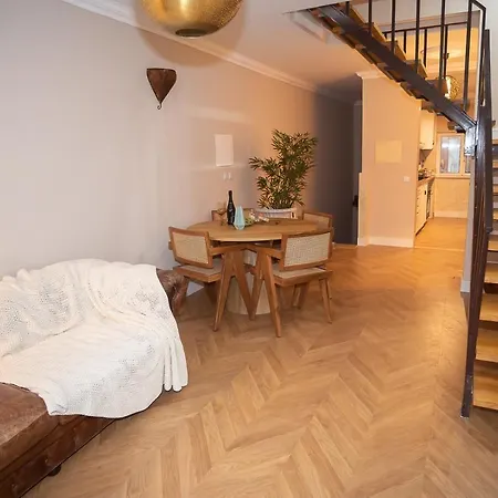 Lobos - By Y Concept * Setúbal